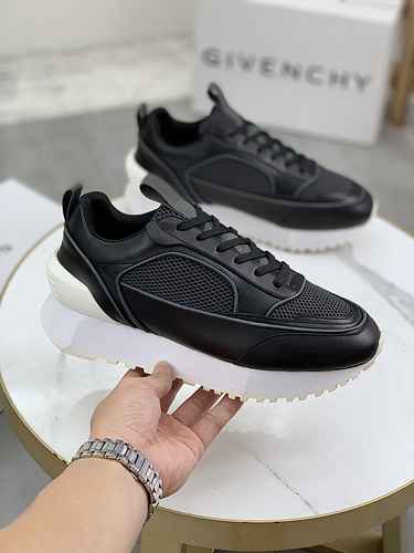Givenchy Men's Shoe Code: 0809D60 Size: 38-44 (45 custom non return non exchange)