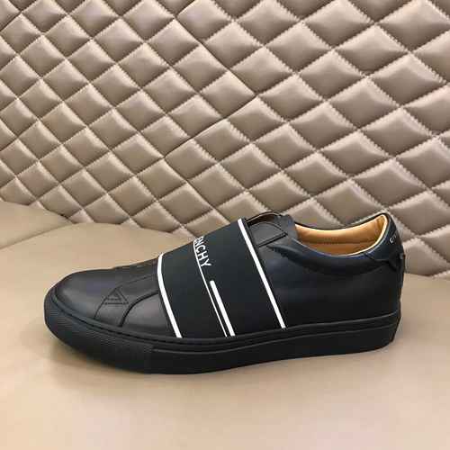 Givenchy Men's Shoe Code: 0806B40 Size: 38-44 (45 custom non return non exchange)