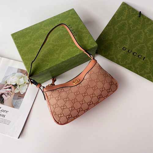 GUCCI Borsa a tracolla Gucci realizzata in materiale di tela importato Consegna di alta qualità Bors