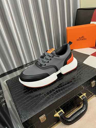 Scarpa da uomo Hermes Codice 0820B40 Taglia 3844 45 personalizzata senza restituzione senza cambio