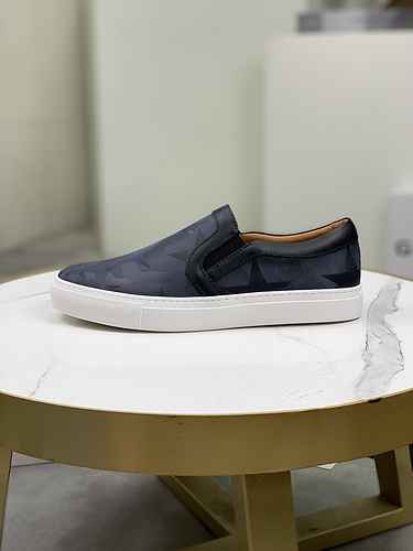 Givenchy Men's Shoe Code: 0904B90 Size: 38-44 (45 can be customized)