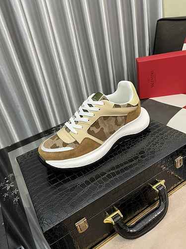 Valentino Men's Shoe Code: 0909B60 Size: 38-44 (45 can be customized)