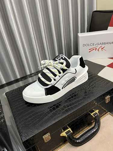 Scarpa Uomo DolceampGabbana Codice 0909B90 Taglia 3844