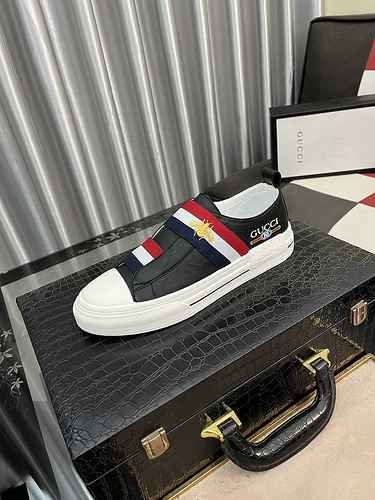 GUCCI Scarpa Uomo Cod. 0908B40 Taglia 3844