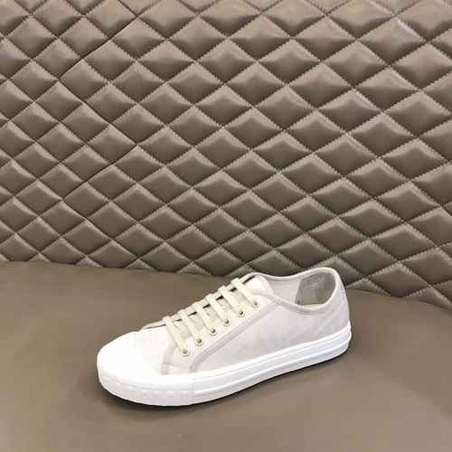 Scarpa Uomo Fendi Codice 0906B30 Taglia 3844 personalizzata al 45