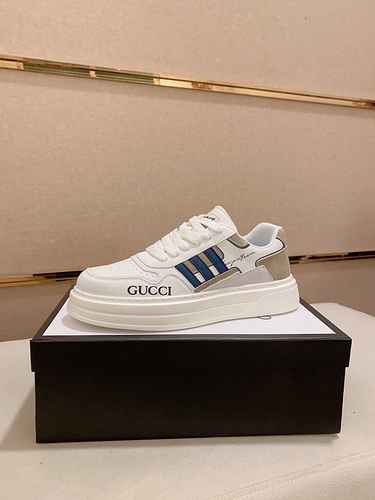 GUCCI Scarpa Uomo Cod. 0910B50 Taglia 3844