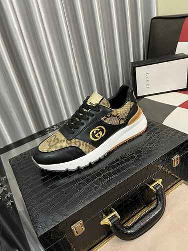 GUCCI Scarpa Uomo Cod. 0909B50 Taglia 3844