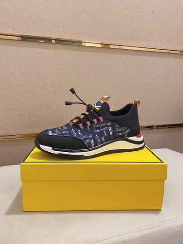 Scarpa Uomo Fendi Codice 0910B40 Taglia 3844