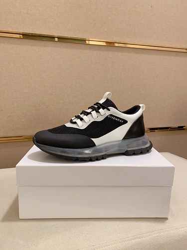 Givenchy Men's Shoe Code: 0910C20 Size: 38-44 (Customizable 45 non return or exchange)