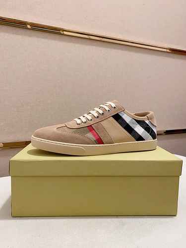 Scarpa Uomo Burberry Codice 0910B30 Taglia 3844