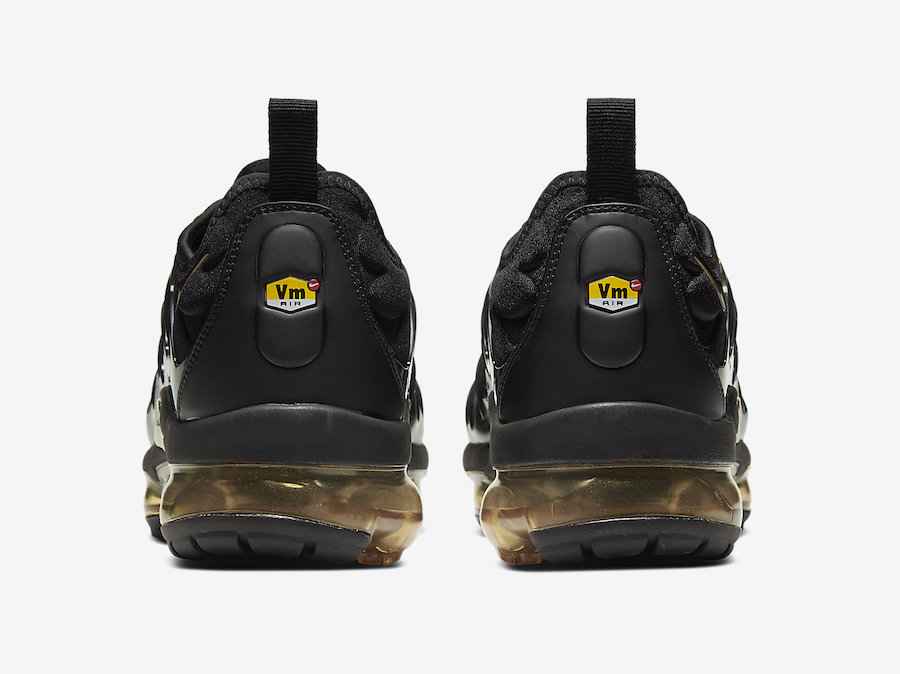 Nike-Air-VaporMax-Plus-Black-Gold-CW7299-001-Release-Date-5.jpg