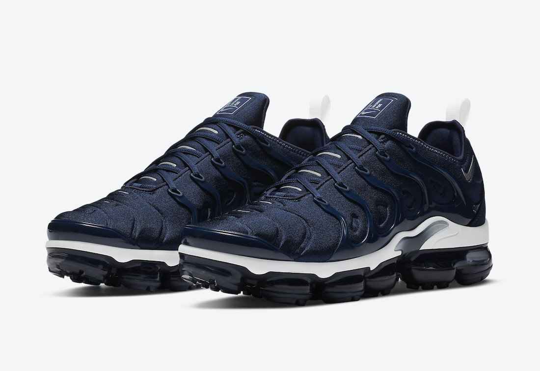 Nike-Air-VaporMax-Plus-Midnight-Navy-DH0611-400-Release-Date-1.jpg