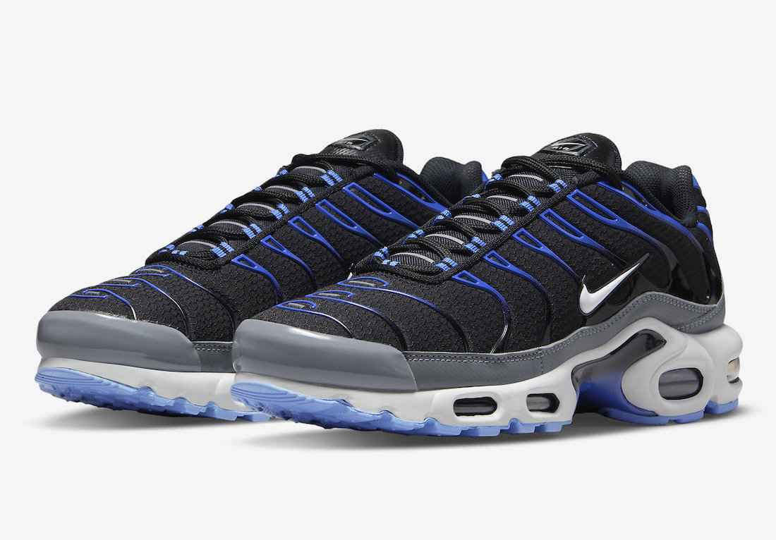 Nike-Air-Max-Plus-Black-Blue-DH4776-003-Release-Date-4.jpeg