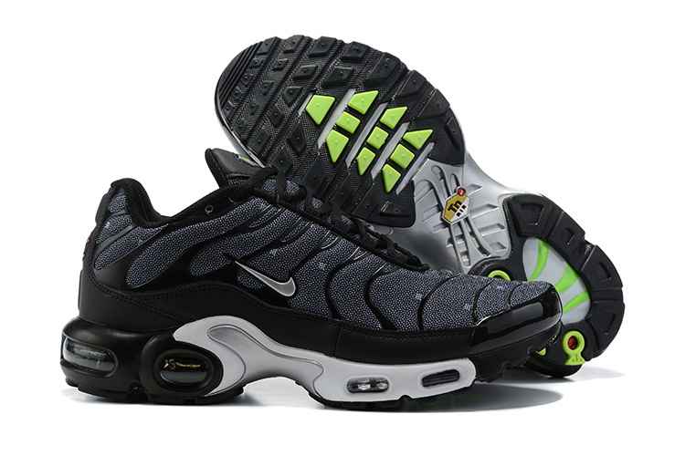 Nike Air Max Plus DM7570-001 40-46 (4).jpg