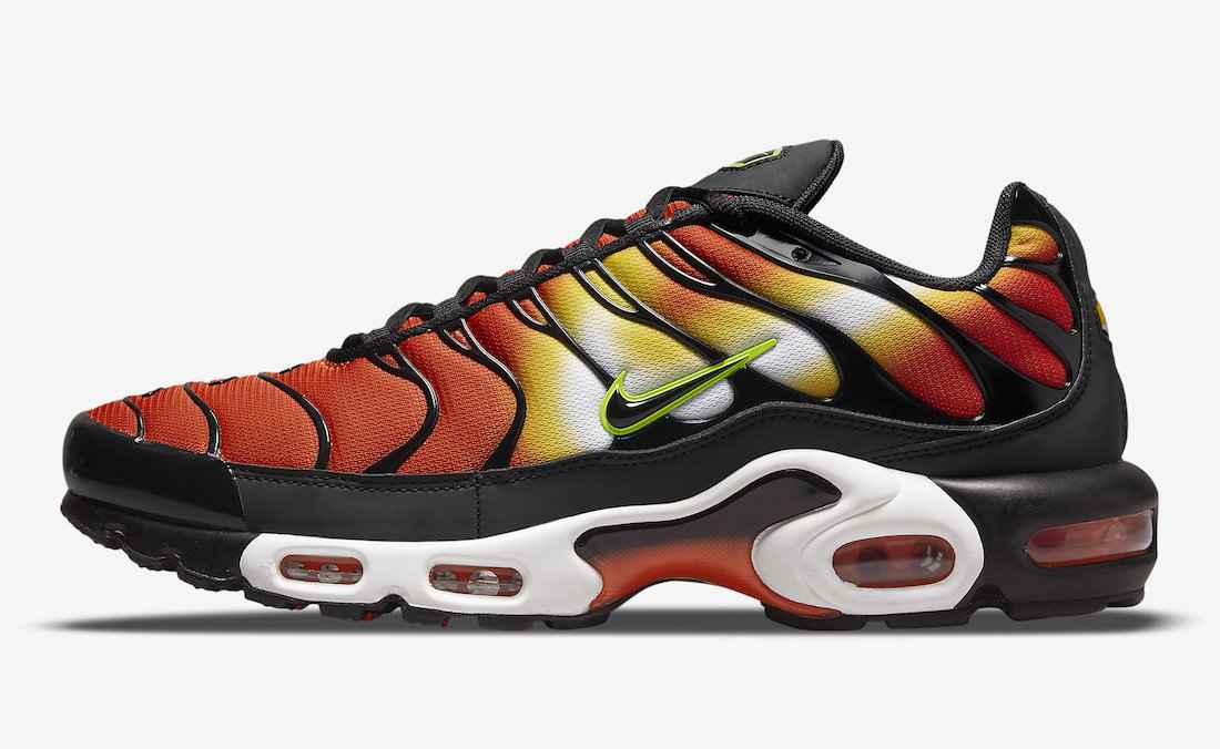 Nike-Air-Max-Plus-Sunset-Gradient-DR8581-800-Release-Date.jpeg