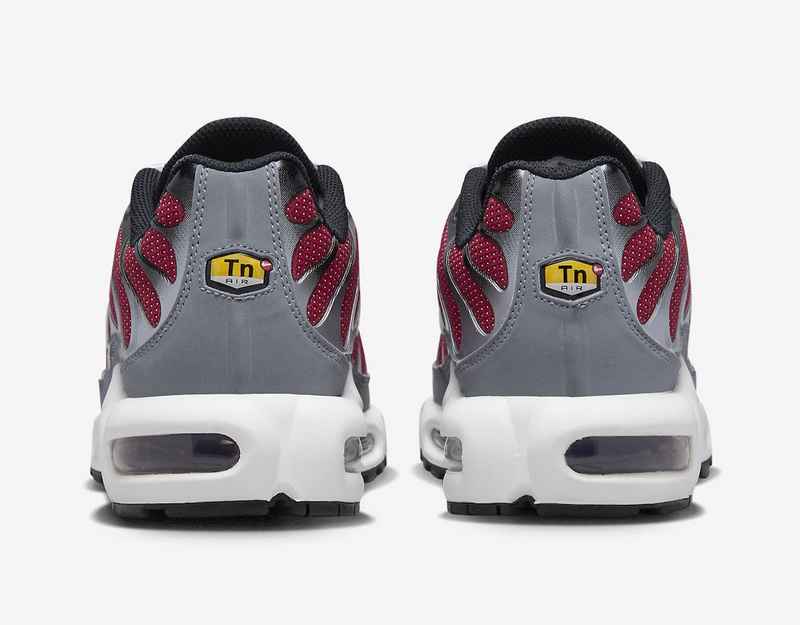 Nike-Air-Max-Plus-Red-Grey-White-DQ3983-600-Release-Date-5.jpeg