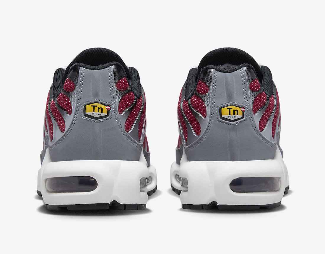 Nike-Air-Max-Plus-Red-Grey-White-DQ3983-600-Release-Date-5.jpeg