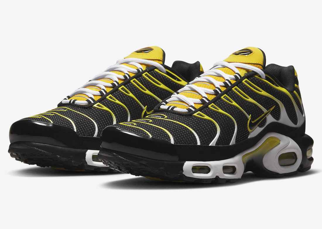 Nike-Air-Max-Plus-Black-Yellow-White-DQ3983-001-Release-Date.jpeg