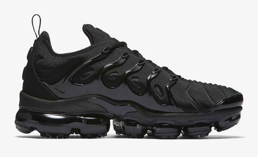 nike-air-vapormax-plus-black-924453-004-2.jpg