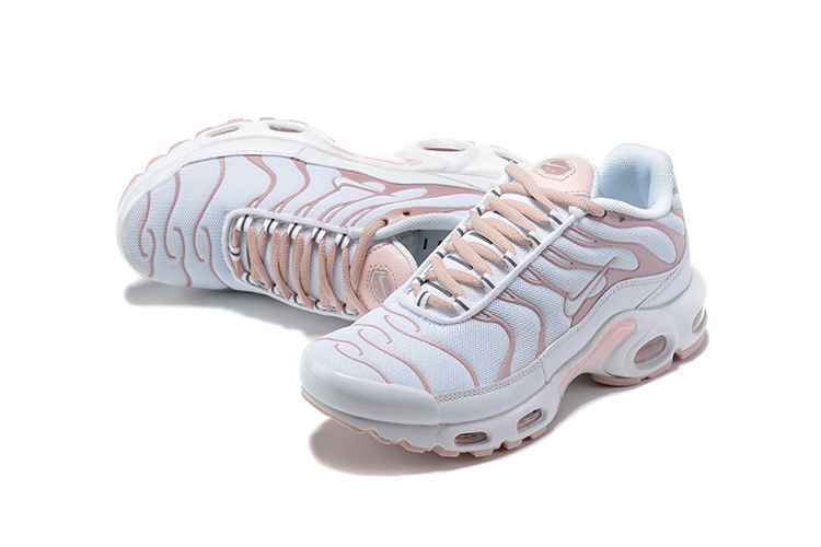 Nike Air Max Plus DM2362-101 36-40 (3).jpg