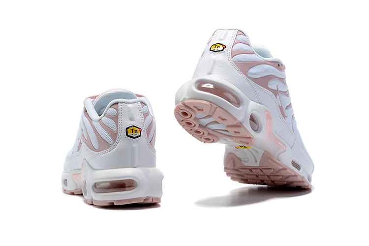 Nike Air Max Plus DM2362-101 36-40 (5).jpg