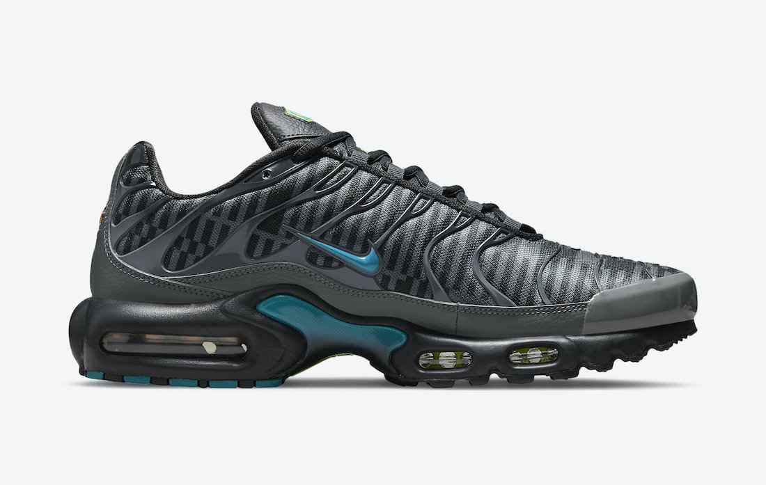 Nike-Air-Max-Plus-DJ6896-070-Release-Date-2.jpg