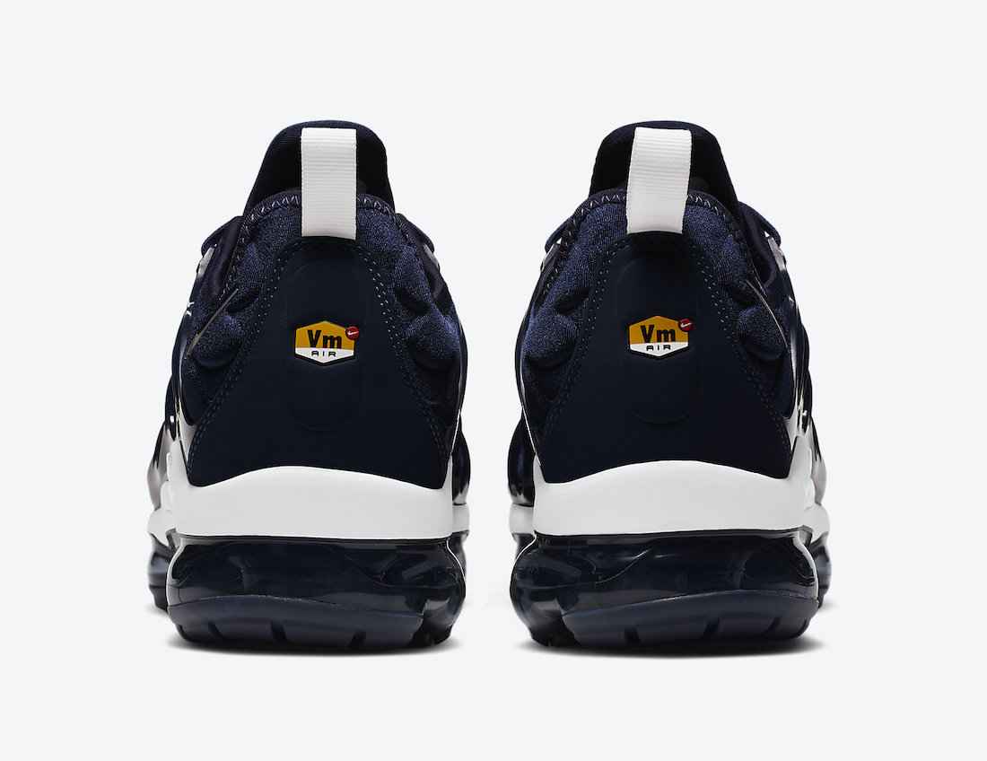 Nike-Air-VaporMax-Plus-Midnight-Navy-DH0611-400-Release-Date-3.jpg