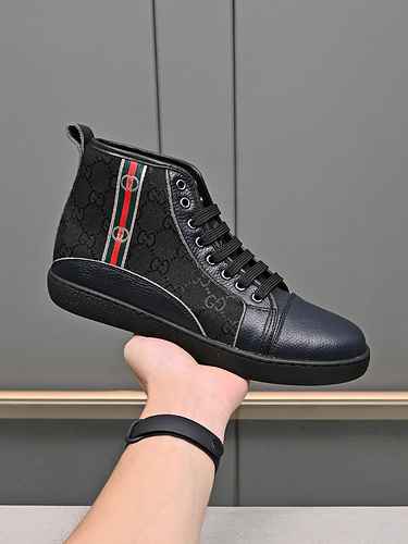 GUCCI Scarpa Uomo Cod. 0911B60 Taglia 3844 personalizzata al 45