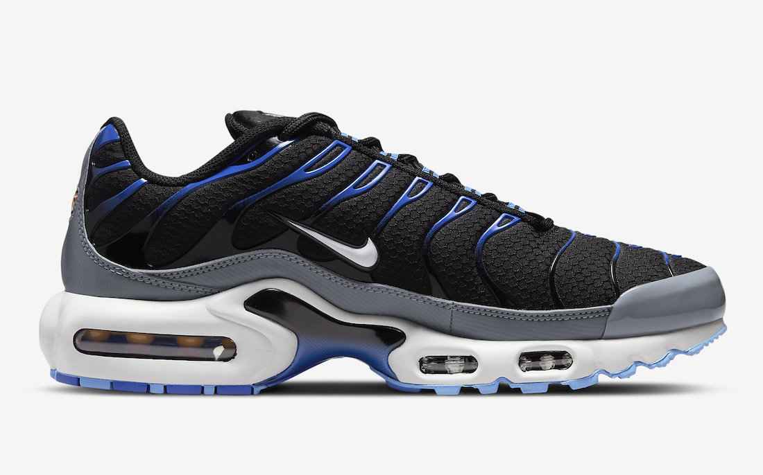 Nike-Air-Max-Plus-Black-Blue-DH4776-003-Release-Date-2.jpeg