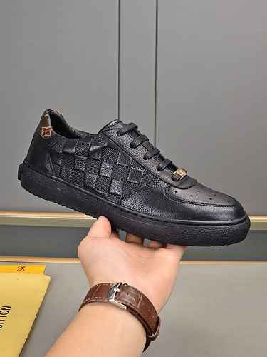 LV Men's Shoe Code: 0911B40 Size: 38-44 (customized to 45)