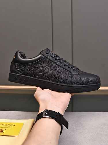 LV Men's Shoe Code: 0911B40 Size: 38-44 (customized to 45)
