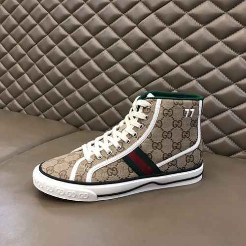 GUCCI Scarpa Uomo Cod. 0914B50 Taglia 3844 personalizzata al 45