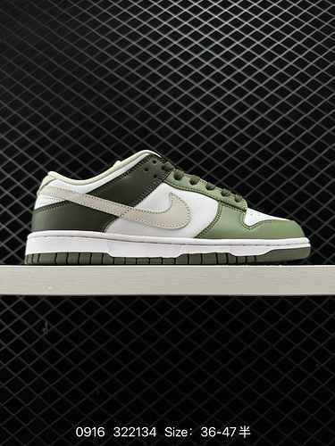 La combinazione di colori 7 Nike SB Dunk Low quotOil Greenquot mung bean è progettata in uno stile v