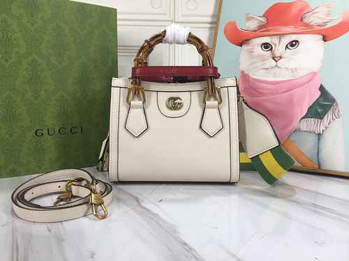 GUCCI handbag made of imported canvas material, high-end quality delivery gift bag, invoice size 20c