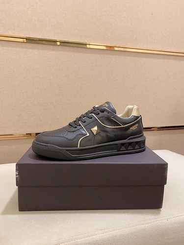 Valentino Men's Shoe Code: 0920B80 Size: 38-44 (Customizable 45.46)
