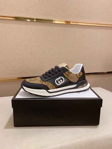 GUCCI Scarpa Uomo Cod. 0920B40 Taglia 3844