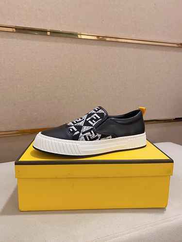 Fendi Men's Shoe Code: 0920B30 Size: 38-44