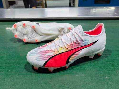 Arrivo Puma World Cup All Knitted Tacchetta da calcio impermeabile FG Puma Ultra Ultimate FG3945