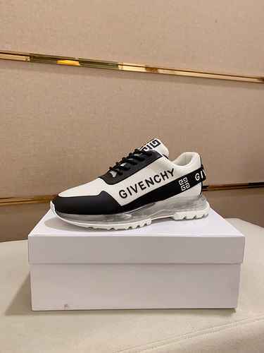 Givenchy Men's Shoe Code: 0920C10 Size: 38-44 (Customizable 45 non return or exchange)