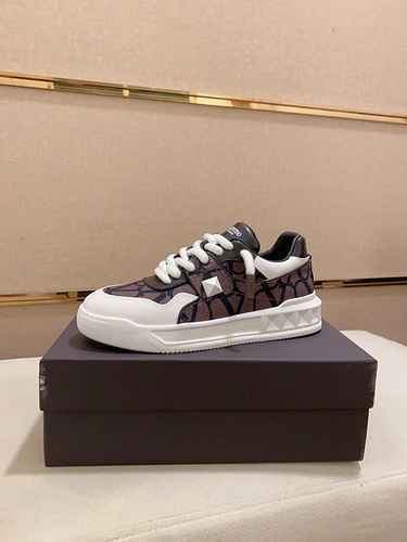 Valentino Men's Shoe Code: 0920B80 Size: 38-44 (Customizable 45.46)