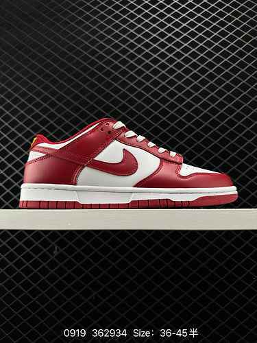 La tomaia 7 Nike Dunk Low quotGym Redquot bianco rosso e oro presenta pelle bianca come tonalità di 