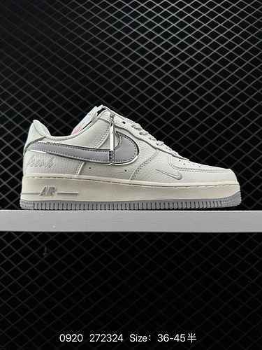 Le scarpe da ginnastica Air Force One AF della serie Nike Air Force LV8 si ispirano al wrestling e t