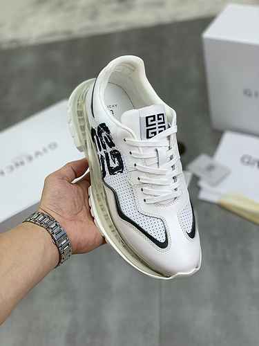 Givenchy Men's Shoe Code: 0924C20 Size: 38-44 (45 can be customized)