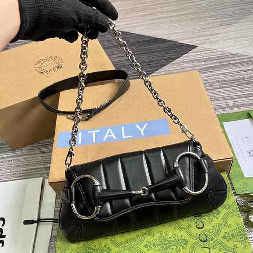 La borsa a tracolla GUCCI adotta la pelle originale importata di alto livello e la versione replica 