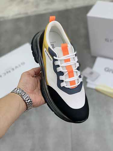 Givenchy Men's Shoe Code: 0924C20 Size: 38-44 (45 can be customized)