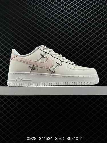 Le 2 autentiche scarpe da tavola casual basse Air Force One Ambush x Nk Air Force 7 Low quotPhantomq