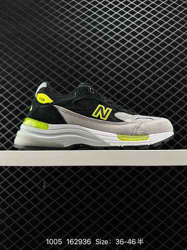 8 New Balance 992 Vintage Style ‼️ The upper adopts a combination of pig leather and fabric, and the