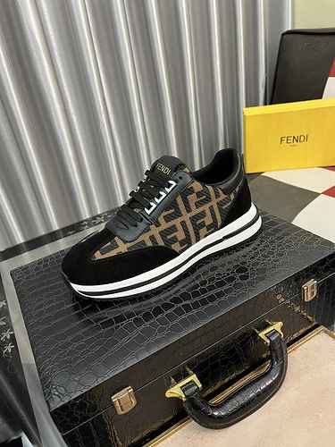 Scarpa Uomo Fendi Codice 1003B50 Taglia 3844