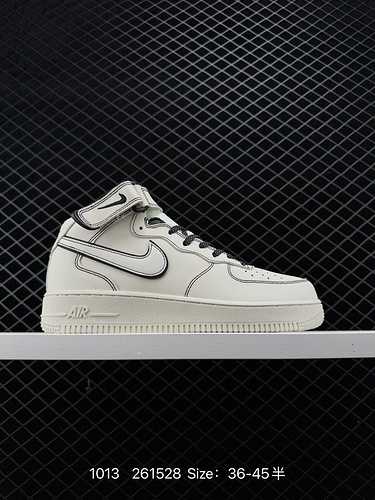 4 Nike Air Force Low Air Force One Scarpe da ginnastica casual versatili dal taglio basso Le prestaz