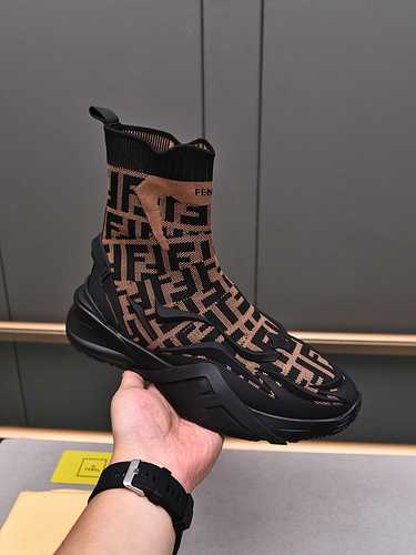 Scarpa da uomo Fendi Codice 1018C10 Taglia 3844 45 personalizzata senza reso o cambio